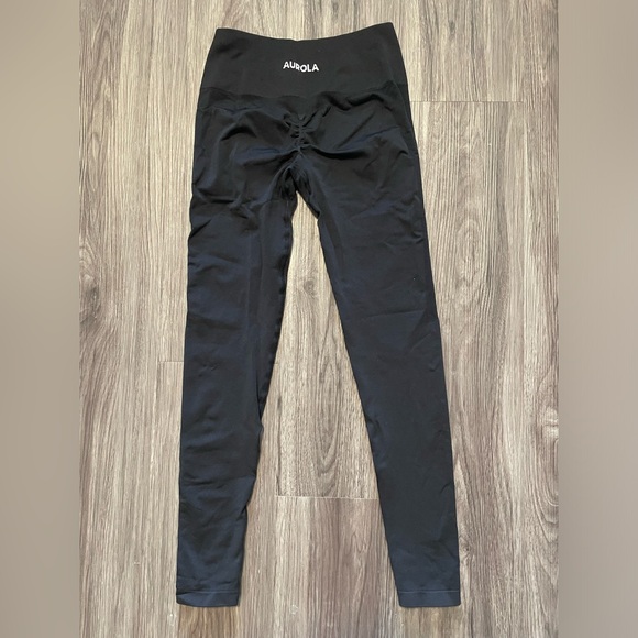 *SOLD* AUROLA leggings - Picture 1 of 3